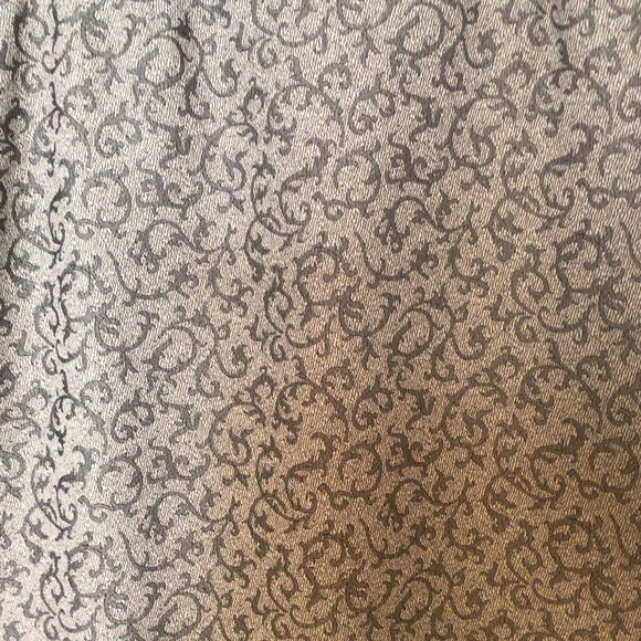 Halston Long Full button Jacket and Skirt Suit Women's Size 6 - Picture 13 of 14